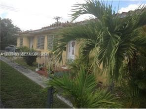 8960 NE 2nd Ave # 1, El Portal, FL 33138 photo 3