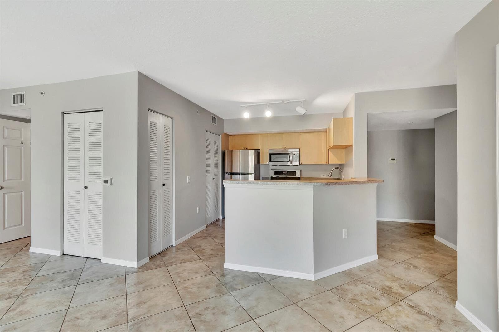 116 Villa Circle # 116, Boynton Beach, FL 33435 photo 5