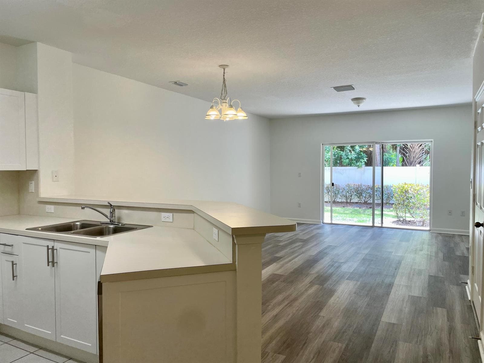 5064 SE Mariner Garden Circle, Stuart, FL 34997 photo 2