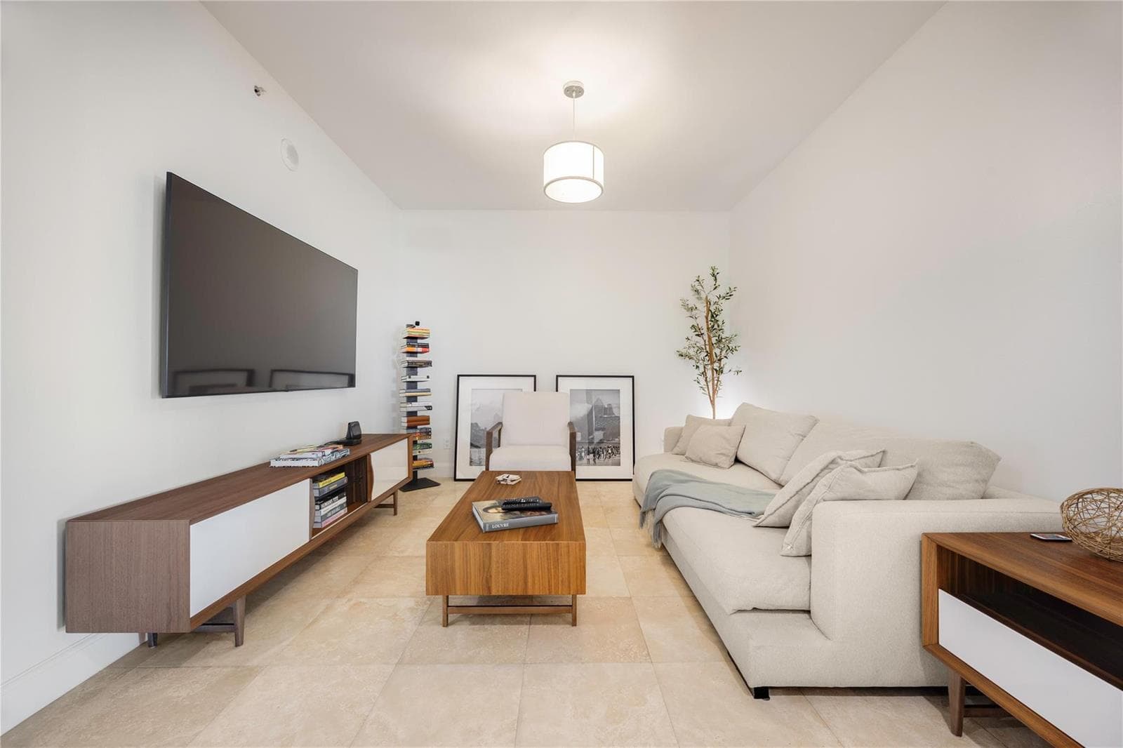 14951 Royal Oaks Lane # 1109, North Miami, FL 33181 photo 3