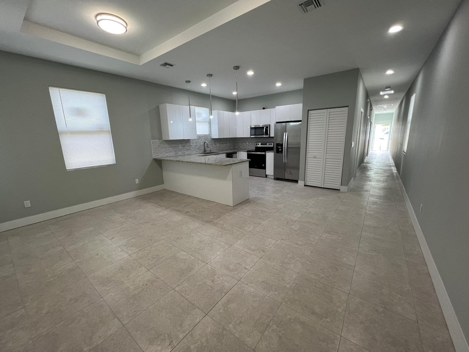 227 N E Street, FL 33460 photo 3