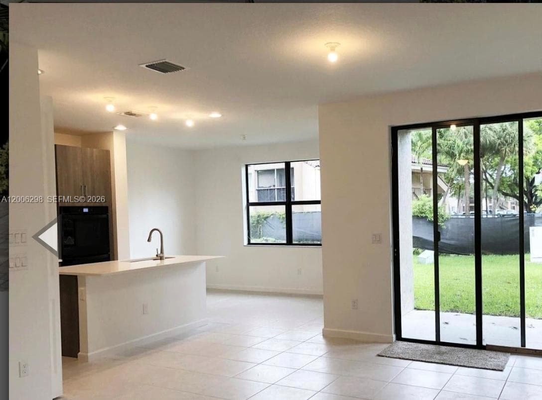 3525 NW 1st St, Pompano Beach, FL 33069 photo 3