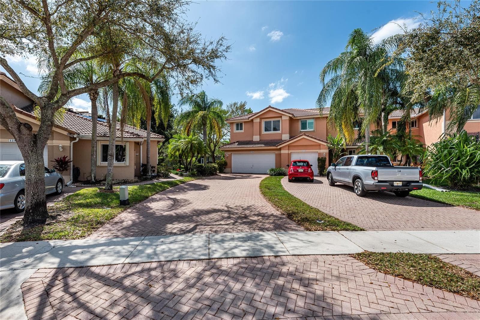 5704 NW 127th Terrace, Coral Springs, FL 33076 photo 2