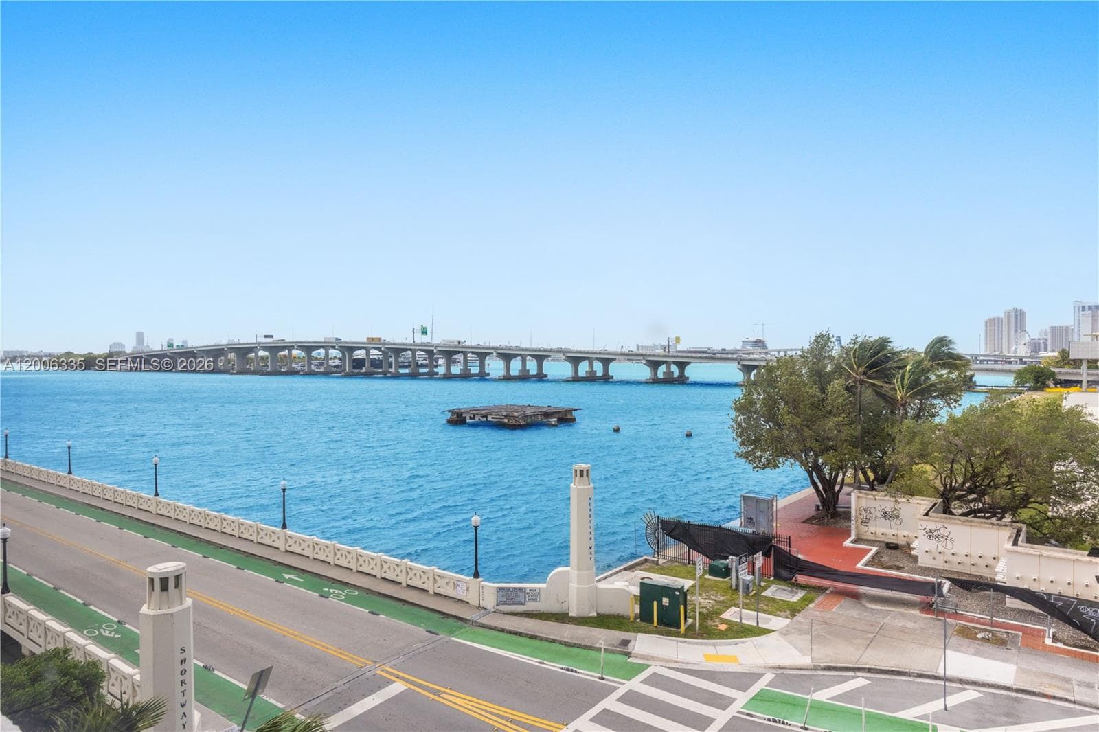 555 NE 15th St # 501, Miami, FL 33132 photo 2