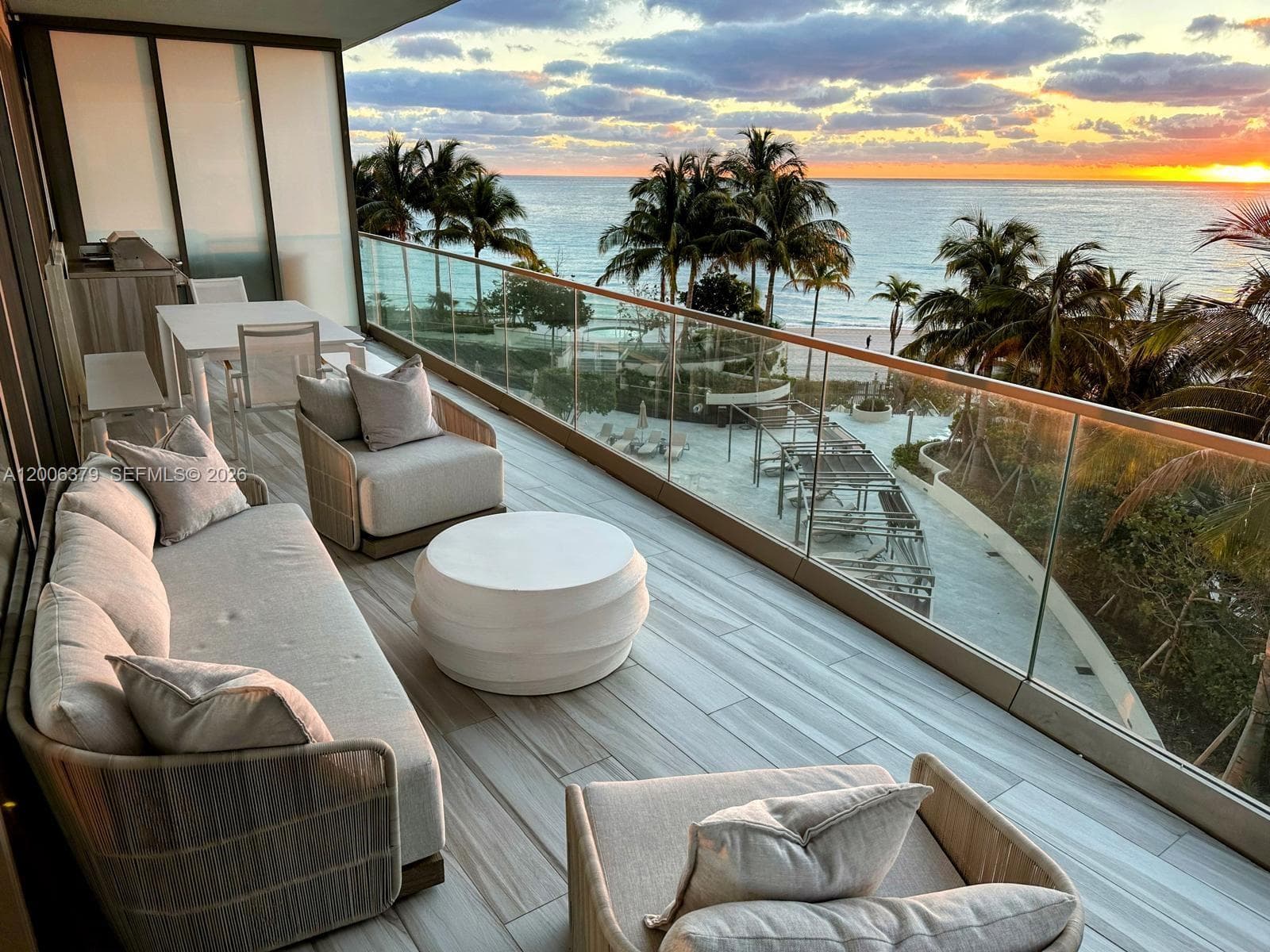 18975 Collins Ave # 304, Sunny Isles Beach, FL 33160