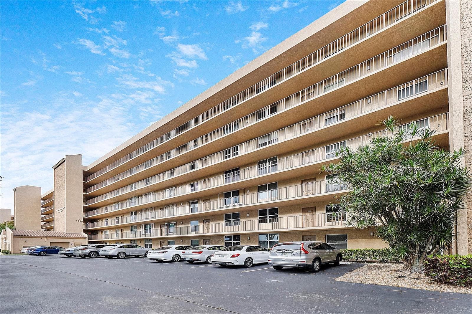 4550 NW 18th Avenue # 505, Deerfield Beach, FL 33064 photo 3