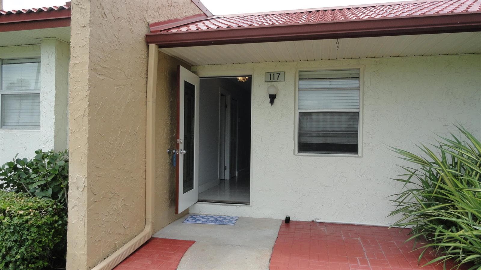 117 Golden River Drive, West Palm Beach, FL 33411 photo 2