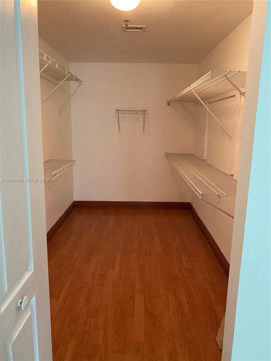 1200 Brickell Bay Dr # 1914, Miami, FL 33131 photo 4