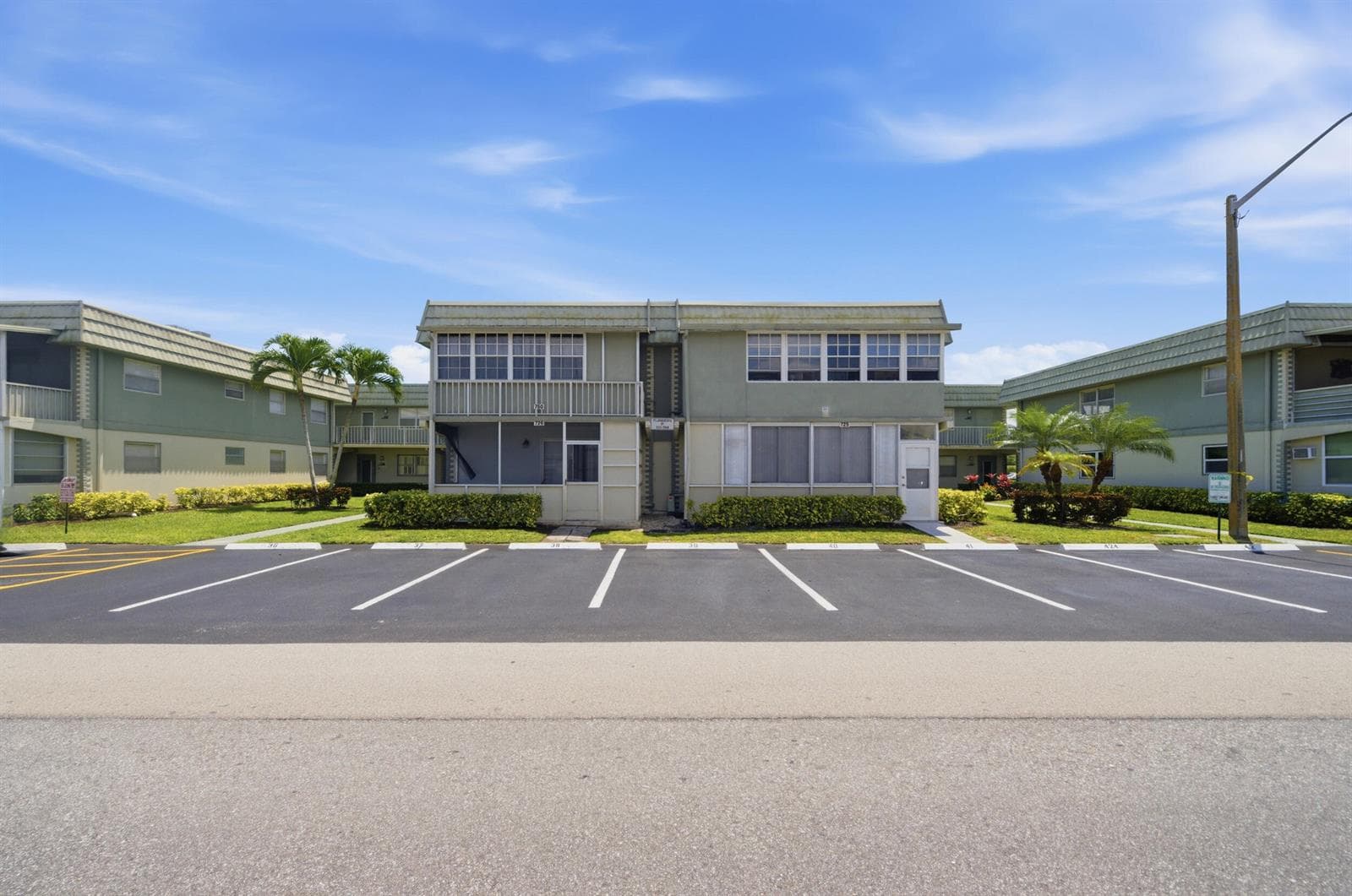 724 Flanders P, Delray Beach, FL 33484 photo 4