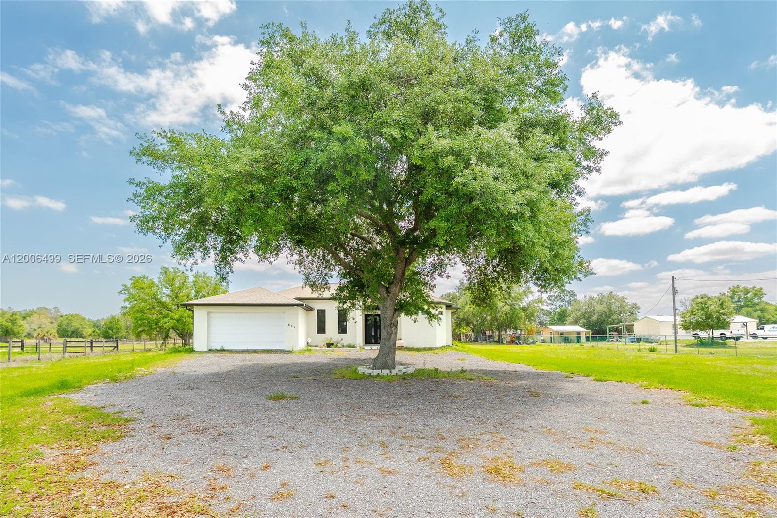 655 N Olivo ST, Clewiston, FL 33440 photo 5