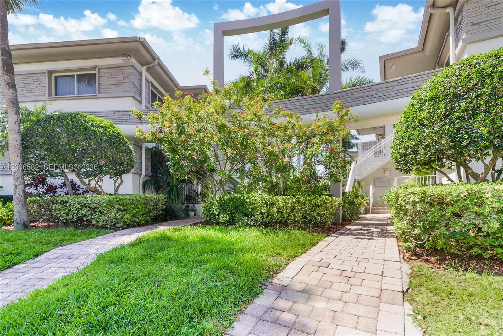 1142 99th St # 24, Bay Harbor Islands, FL 33154