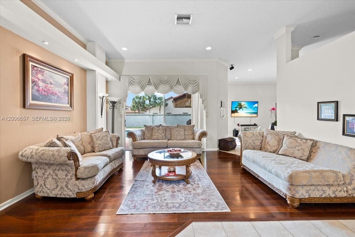 10912 NW 2nd St, Plantation, FL 33324 photo 2