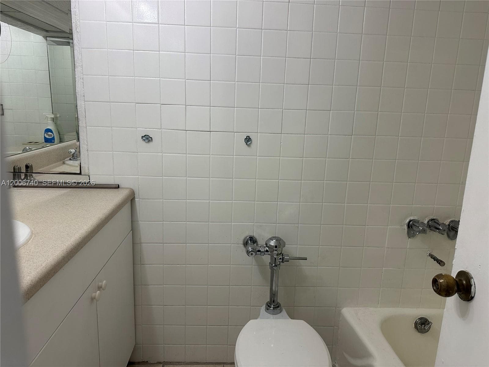 26 Diplomat Pkwy # 2314, Hallandale Beach, FL 33009 photo 4