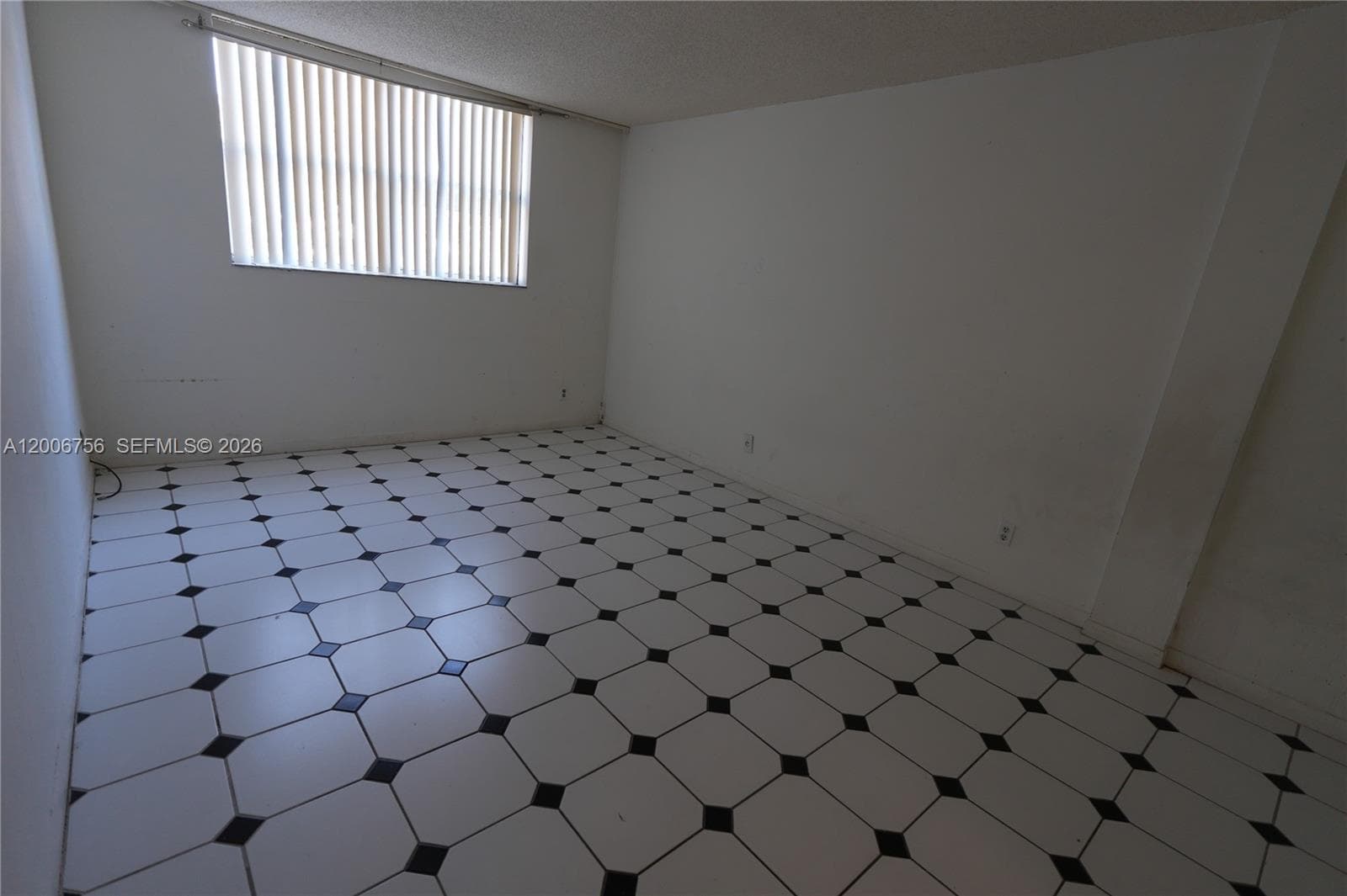 500 Executive Center Dr # 1J, West Palm Beach, FL 33401 photo 5