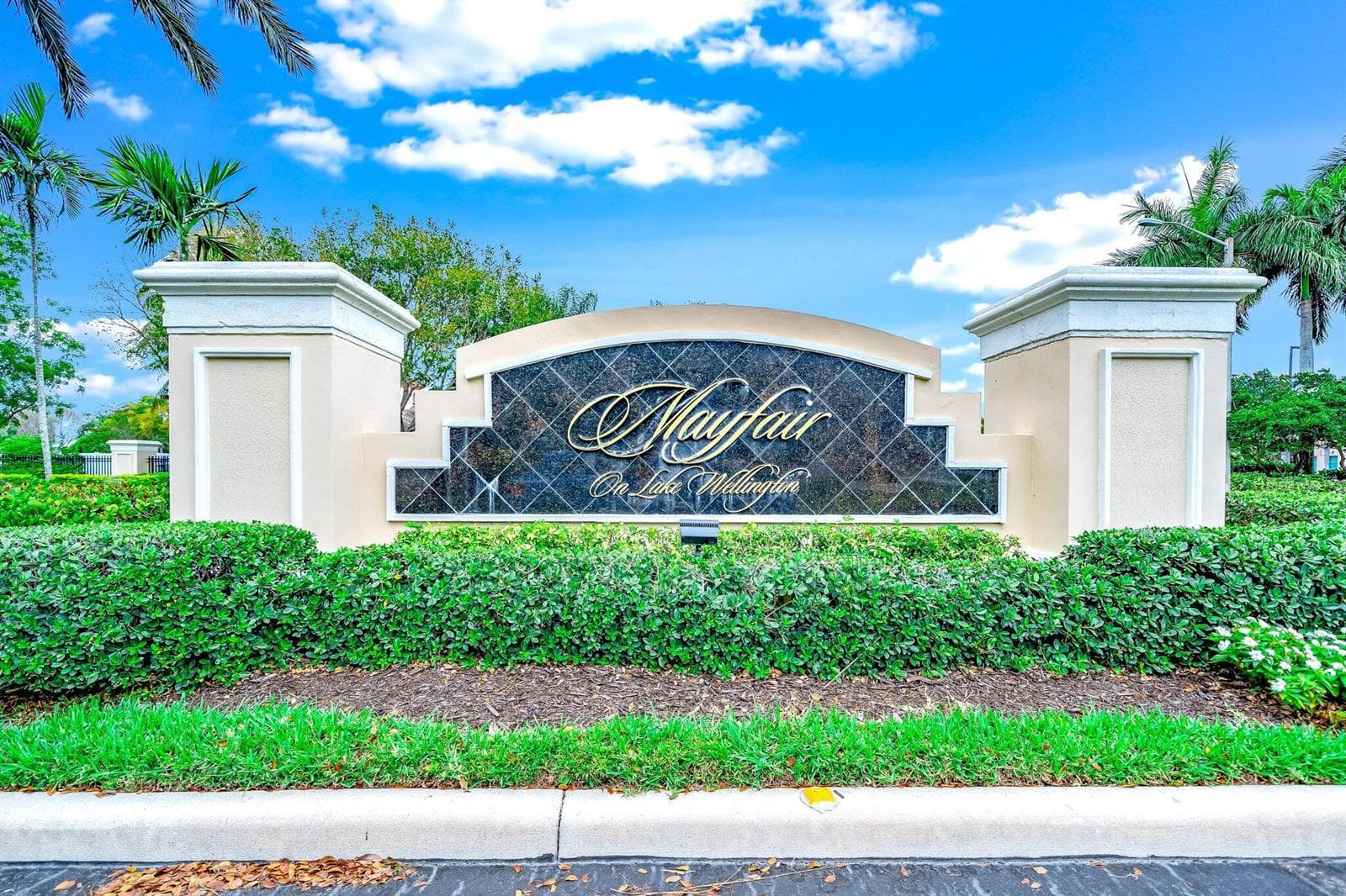2106 Wingate Bend, Wellington, FL 33414 photo 2