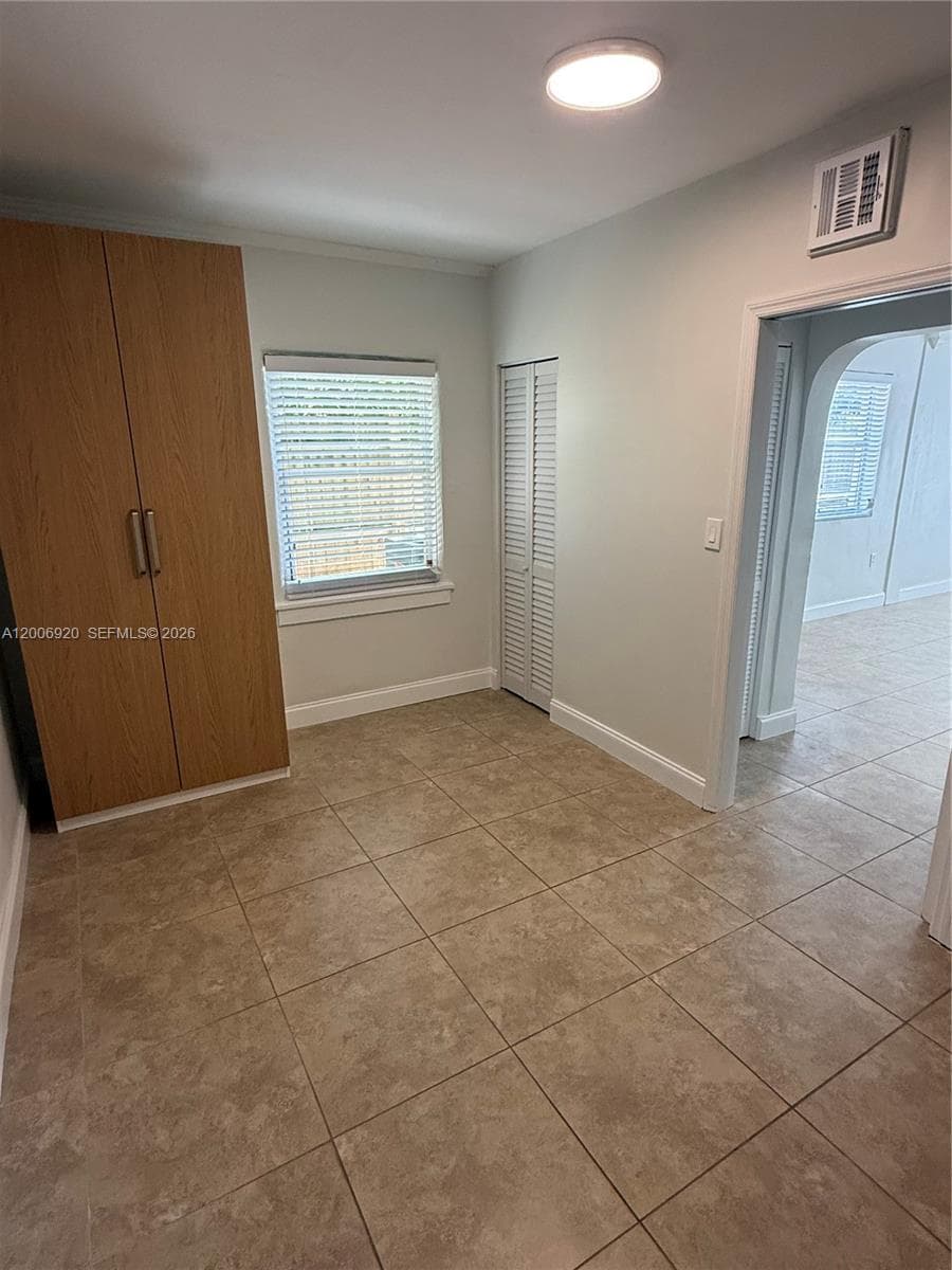 2816 Pine Tree Dr # 2, Miami Beach, FL 33140 photo 4