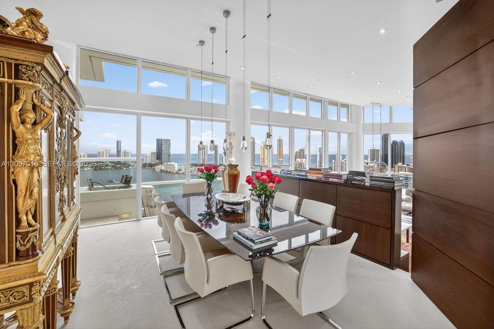 Williams Island 2600 — Residence du Cap photo 3