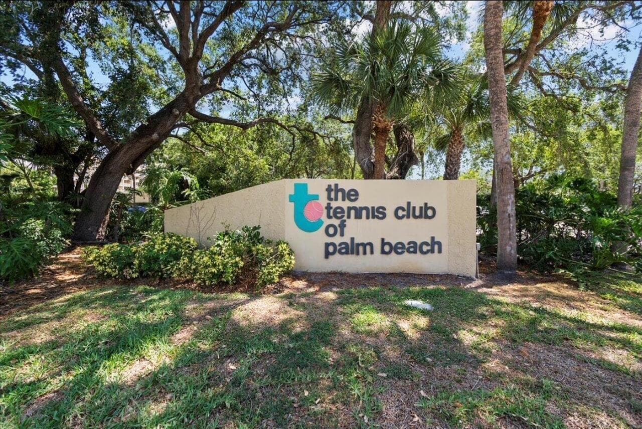 2786 Tennis Club Drive # 102, West Palm Beach, FL 33417 photo 2
