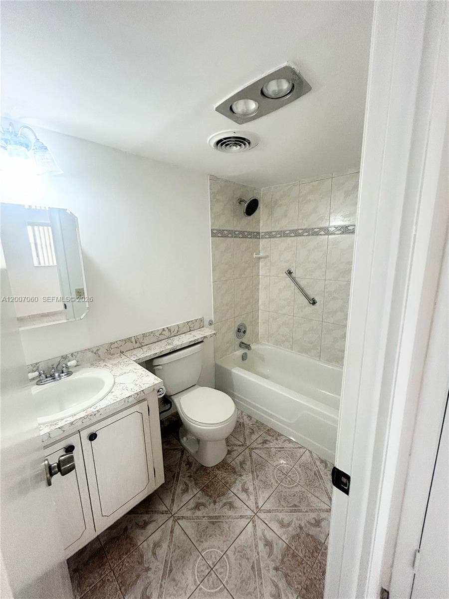 8345 Sunrise Lakes Blvd # 210, Sunrise, FL 33322 photo 5