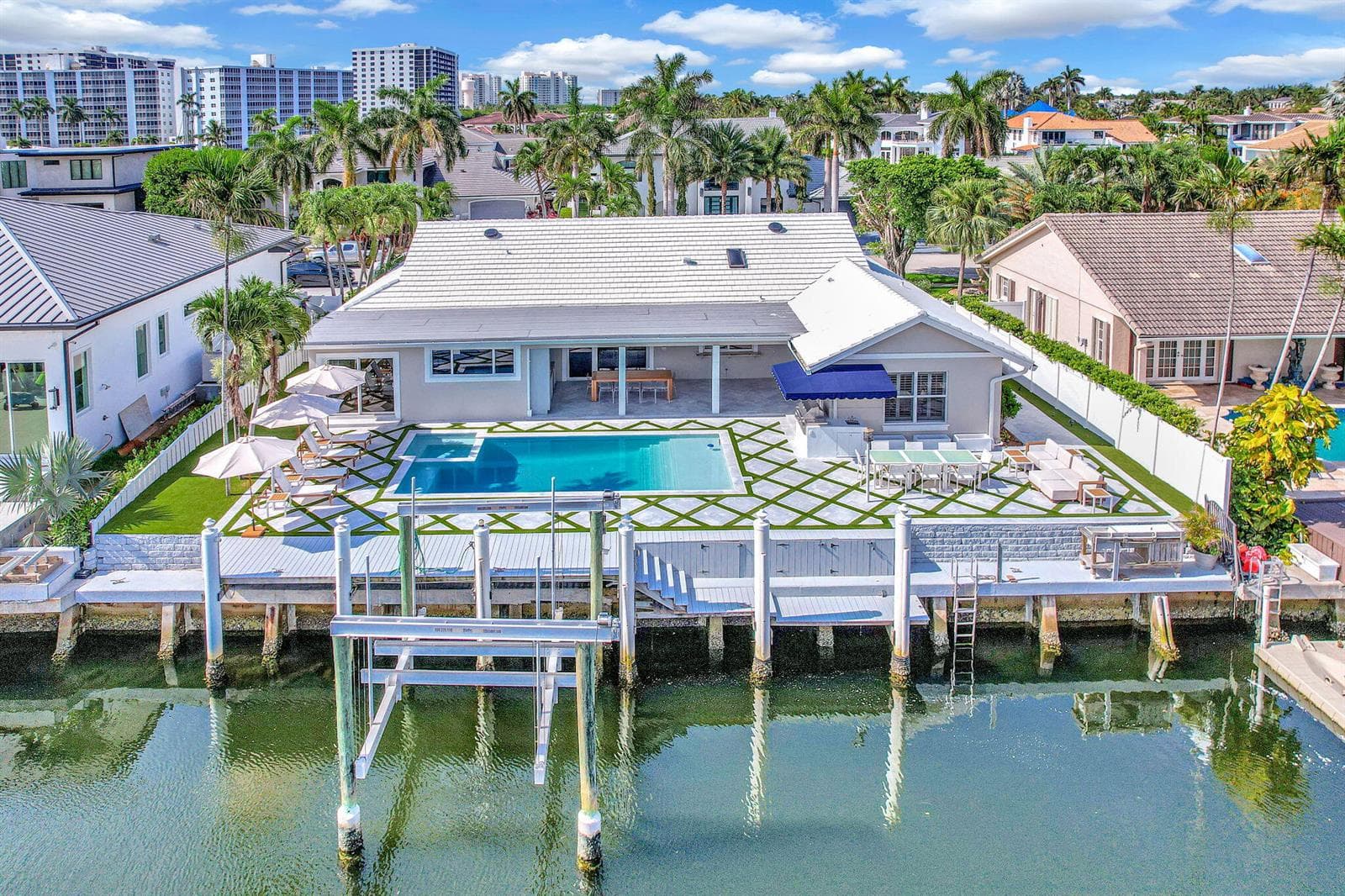 885 Nafa Drive, Boca Raton, FL 33487 photo 3