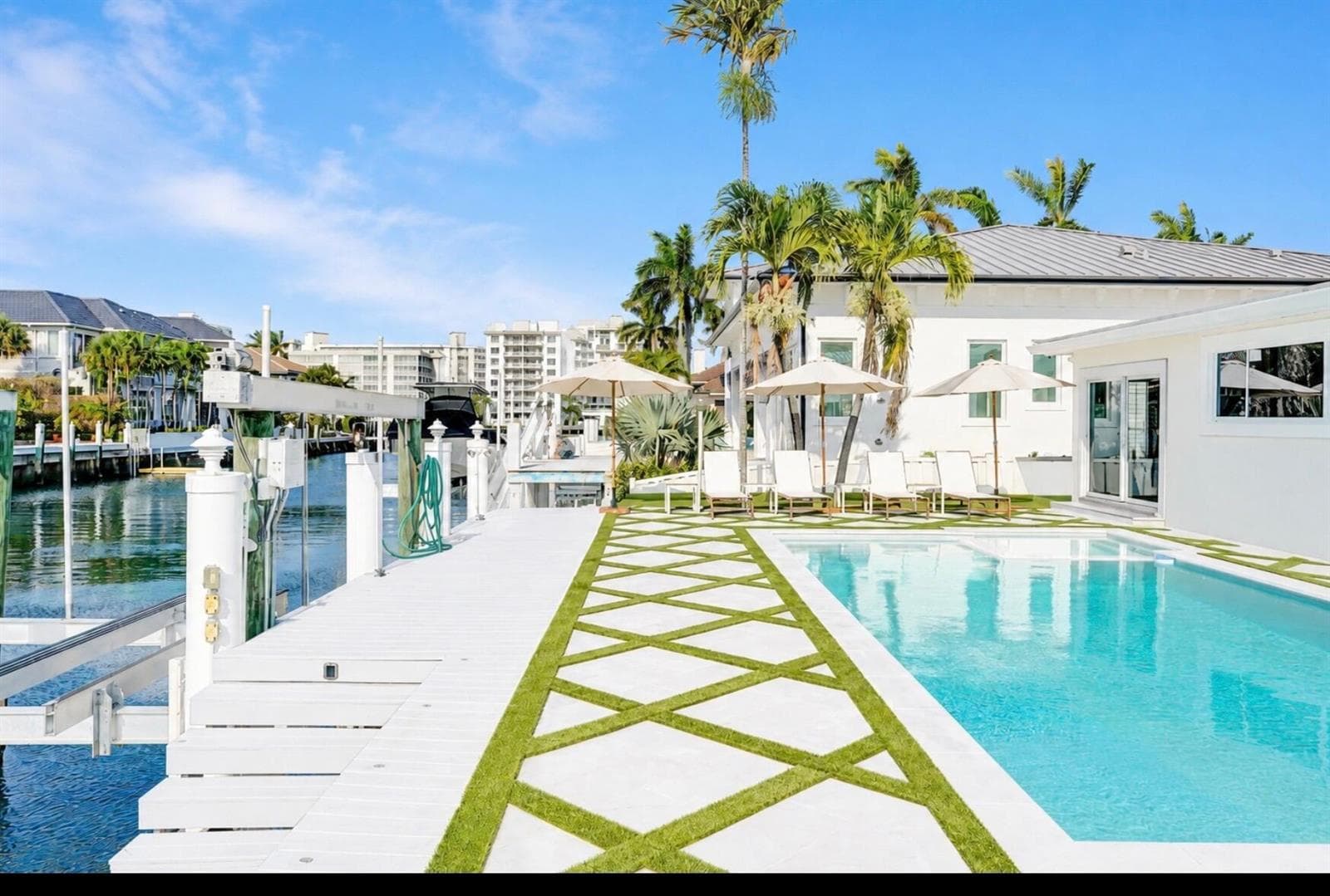 885 Nafa Drive, Boca Raton, FL 33487 photo 5