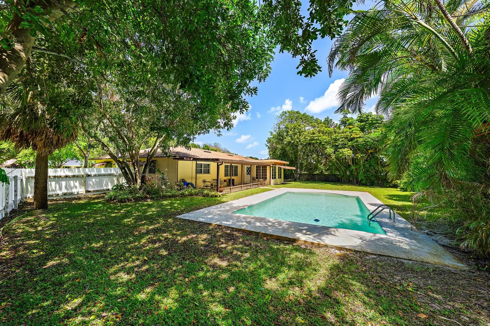 844 Anchorage Drive, North Palm Beach, FL 33408 photo 2