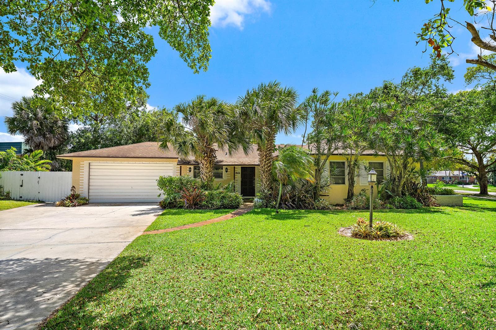 844 Anchorage Drive, North Palm Beach, FL 33408 photo 4