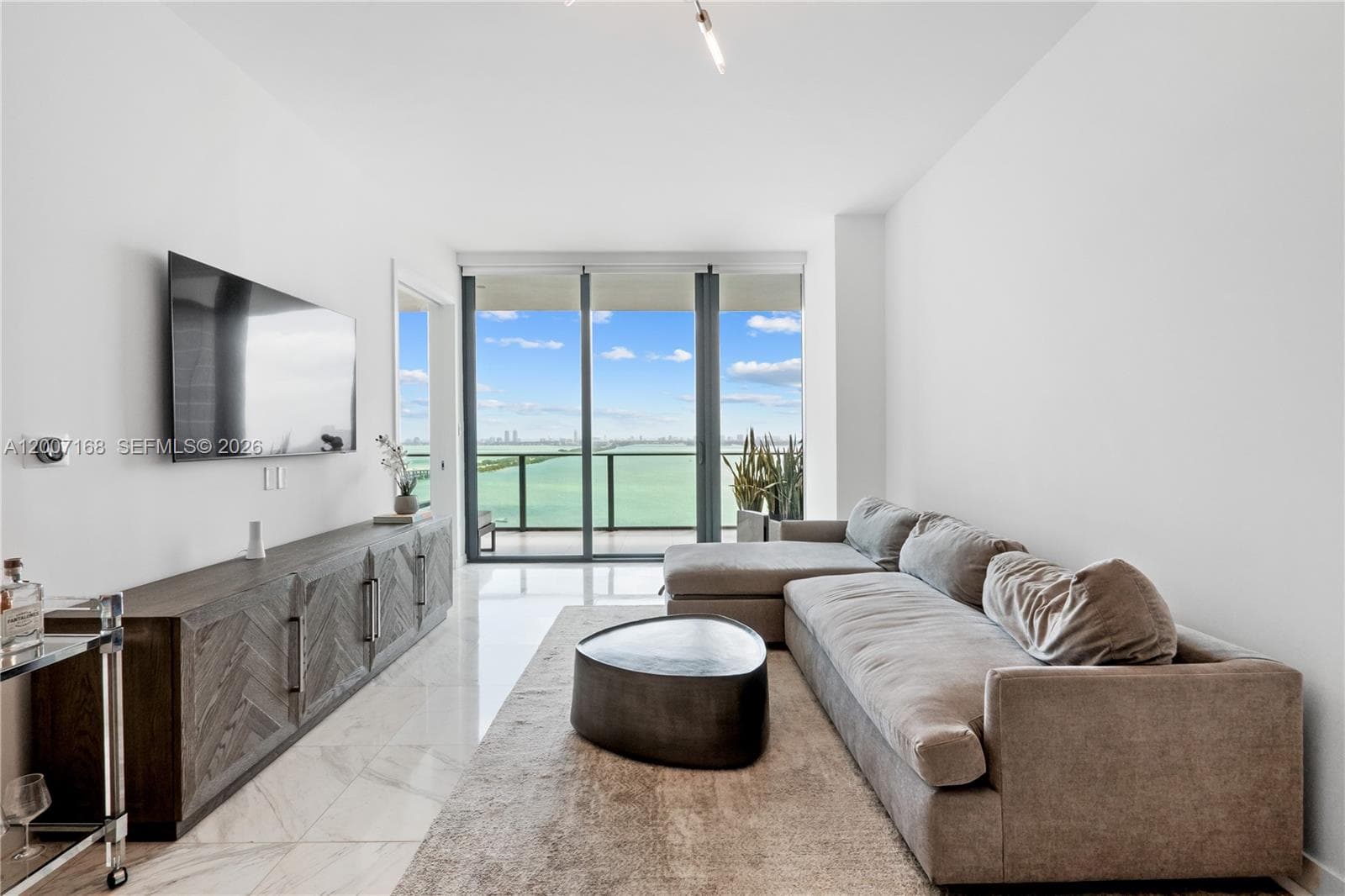 480 NE 31st St # 2405, Miami, FL 33137 photo 5