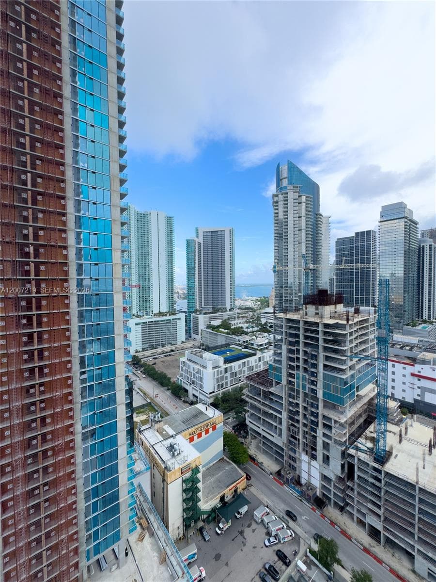 20 NE 11th St # 3006B, Miami, FL 33132 photo 2