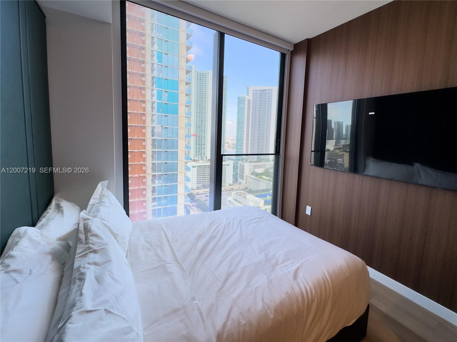 20 NE 11th St # 3006B, Miami, FL 33132 photo 4
