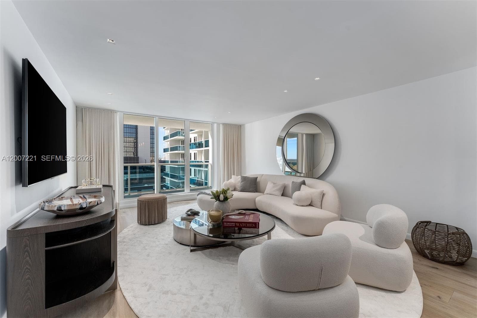 2301 Collins Ave # 902, Miami Beach, FL 33139 photo 2