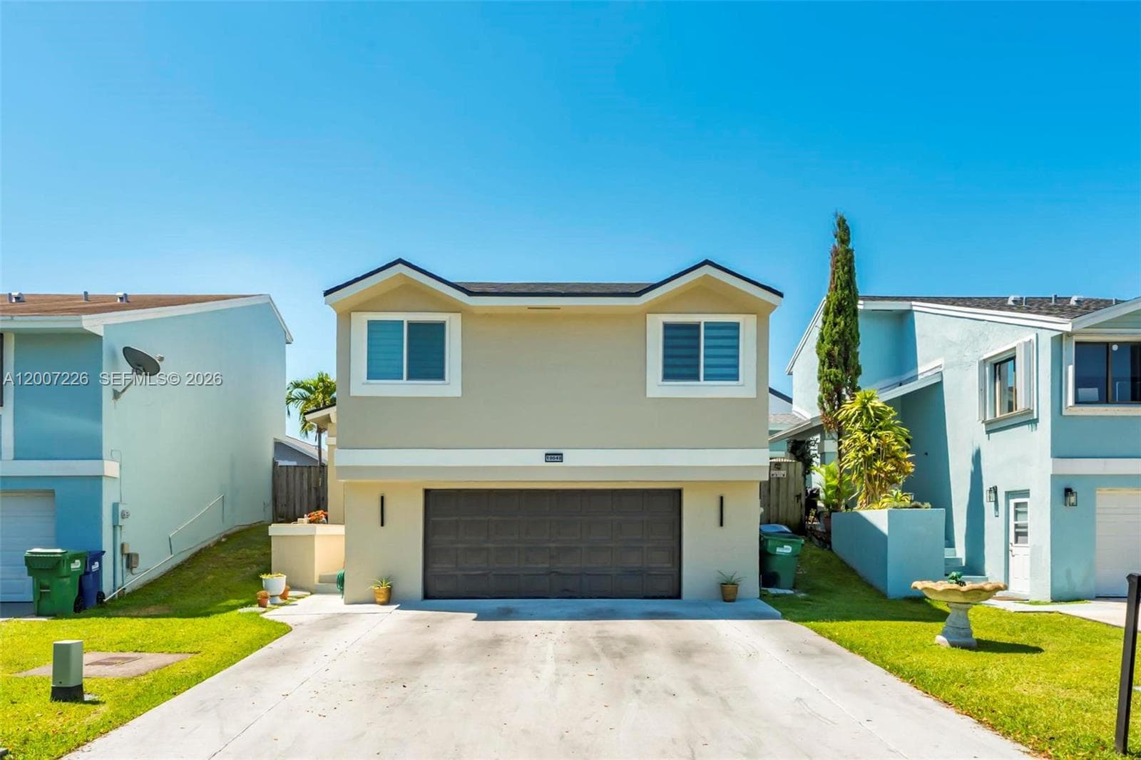 10048 SW 221st St, Cutler Bay, FL 33190