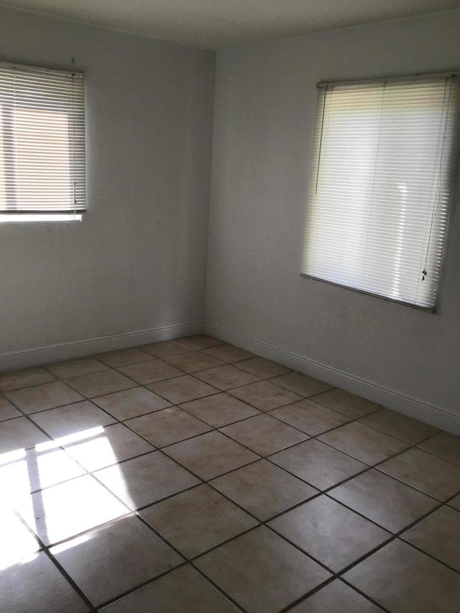 364 Johnston Street, Fort Pierce, FL 34982 photo 3