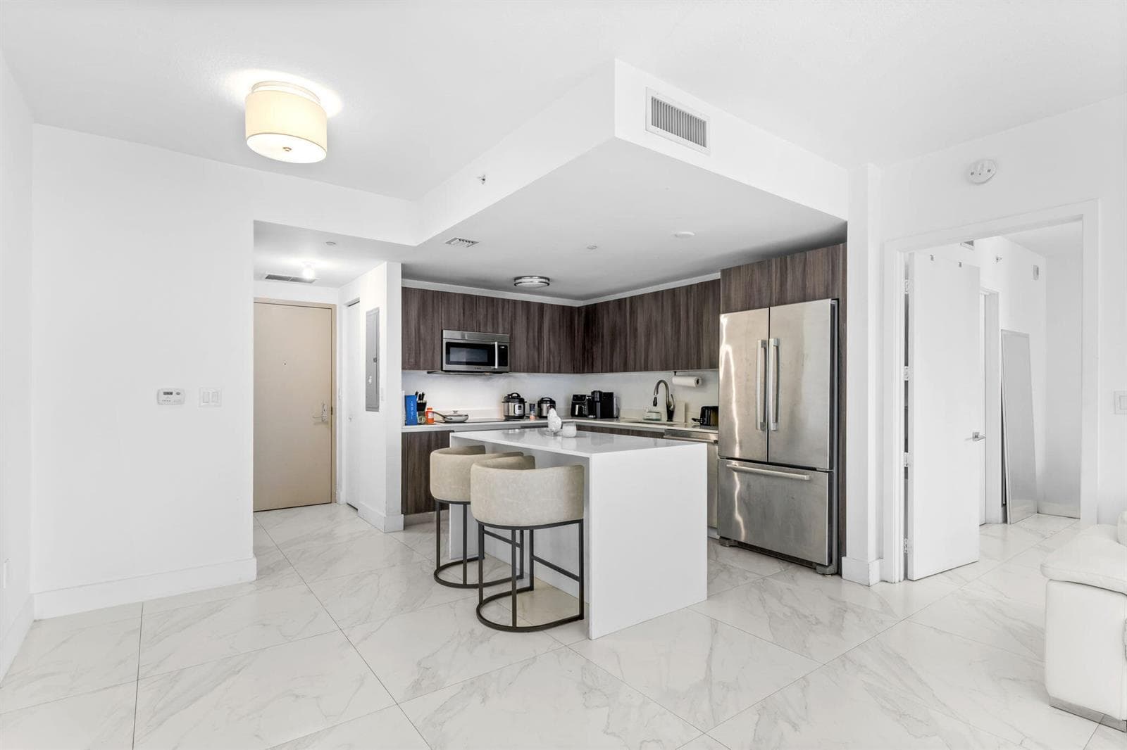 488 NE 18th Street # 905, Miami, FL 33132 photo 2