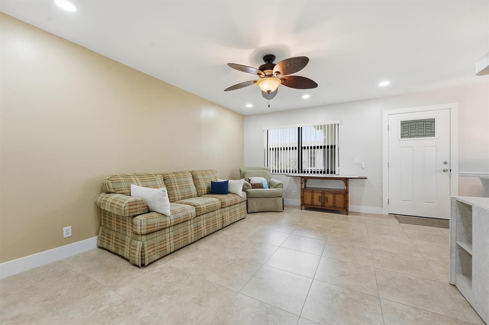 566 Piedmont L, Delray Beach, FL 33484 photo 5