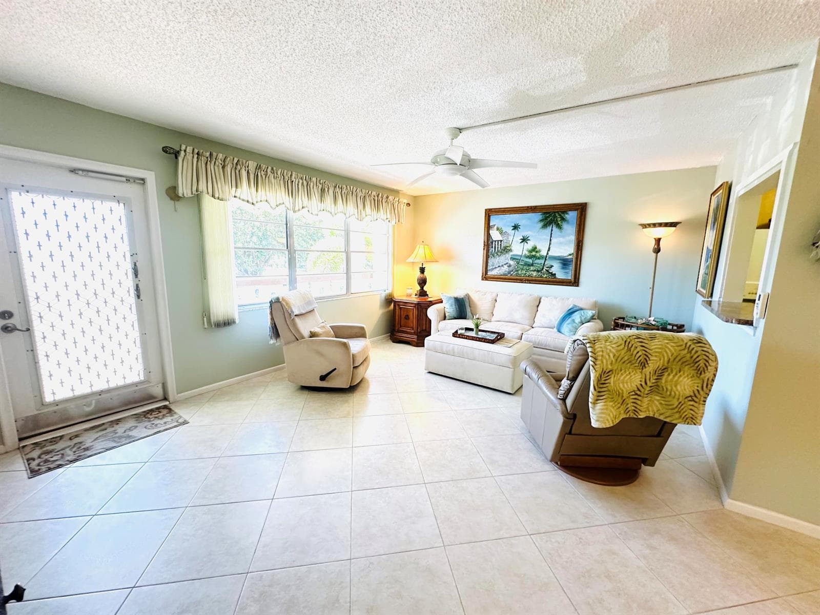 2132 Cambridge F, Deerfield Beach, FL 33442 photo 2