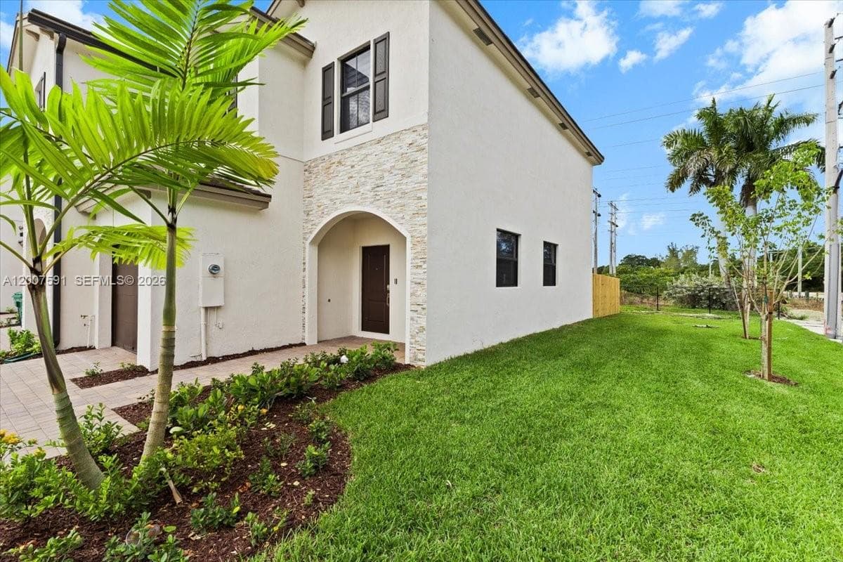 23210 SW 133rd Ct, Miami, FL 33032 photo 2