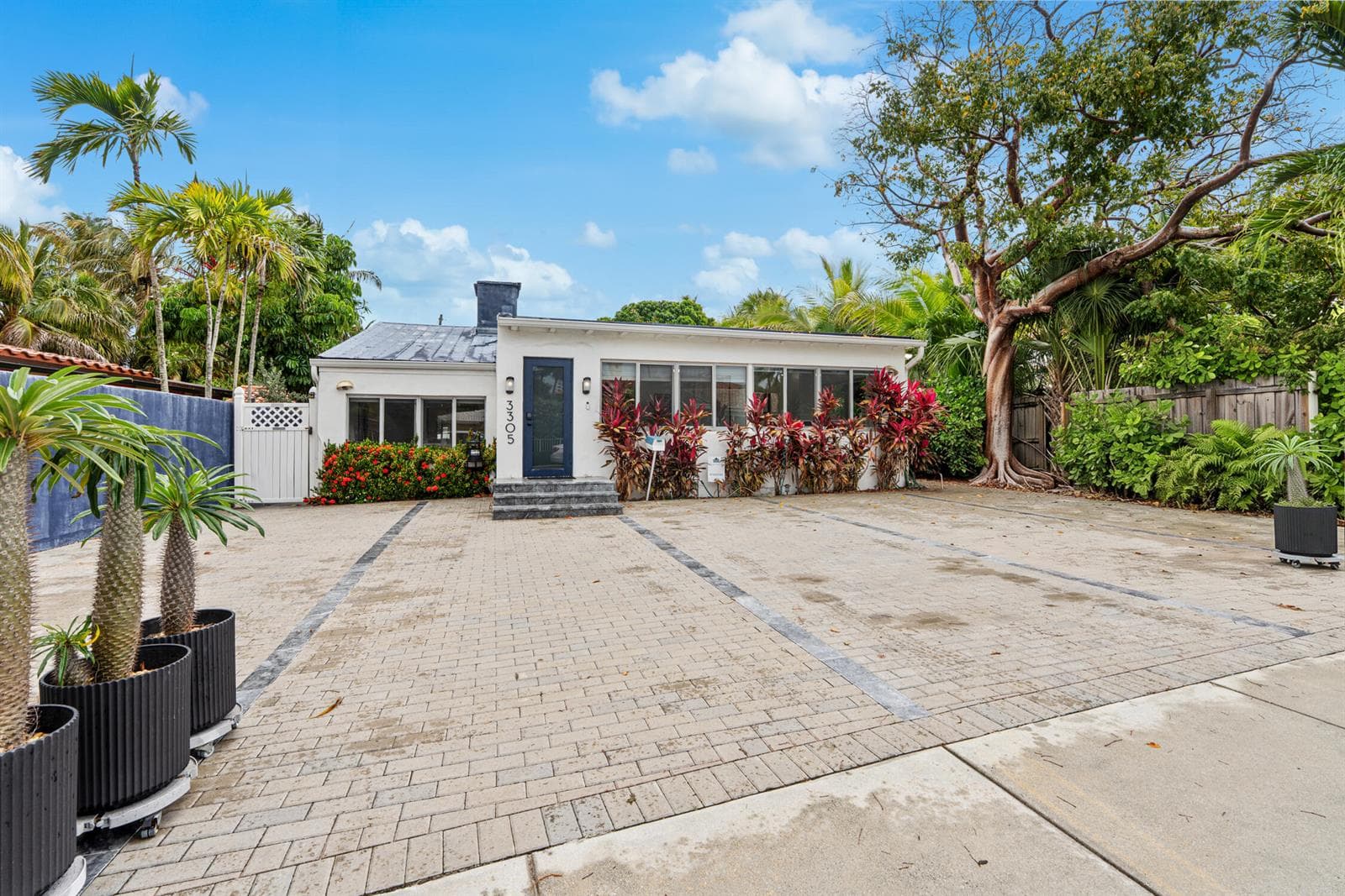 3305 NE 16th Court, Fort Lauderdale, FL 33305 photo 2