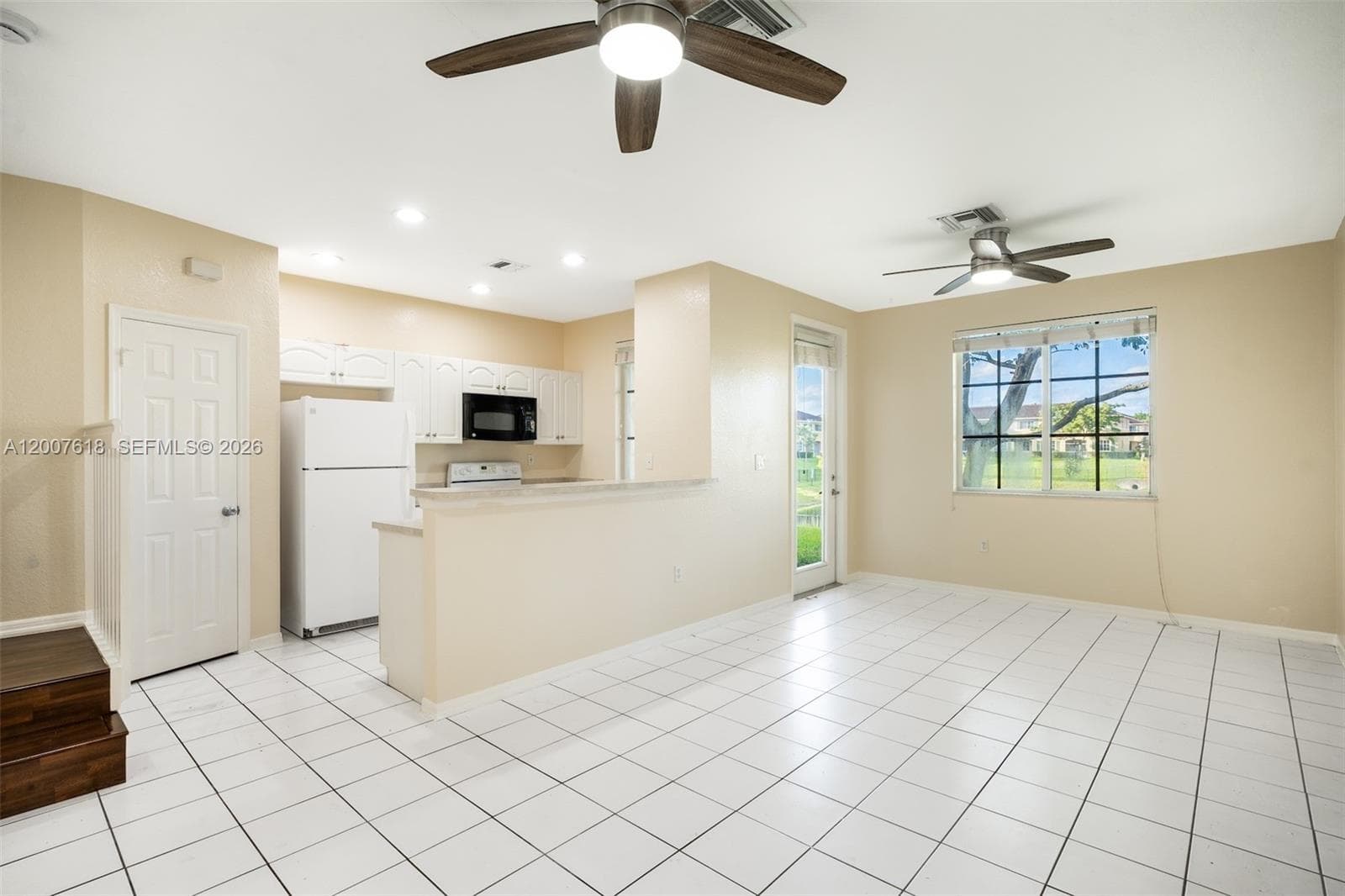 6051 SW 19th Pl, North Lauderdale, FL 33068 photo 3