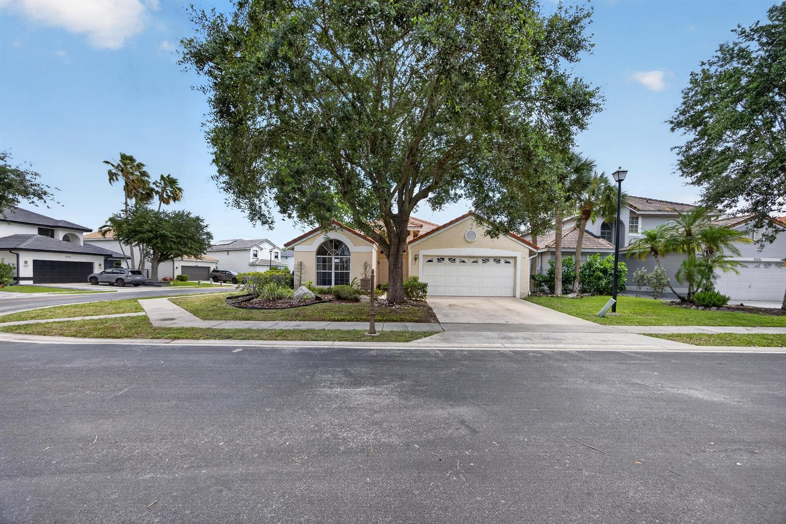 10870 Old Bridgeport Lane, Boca Raton, FL 33498 photo 2