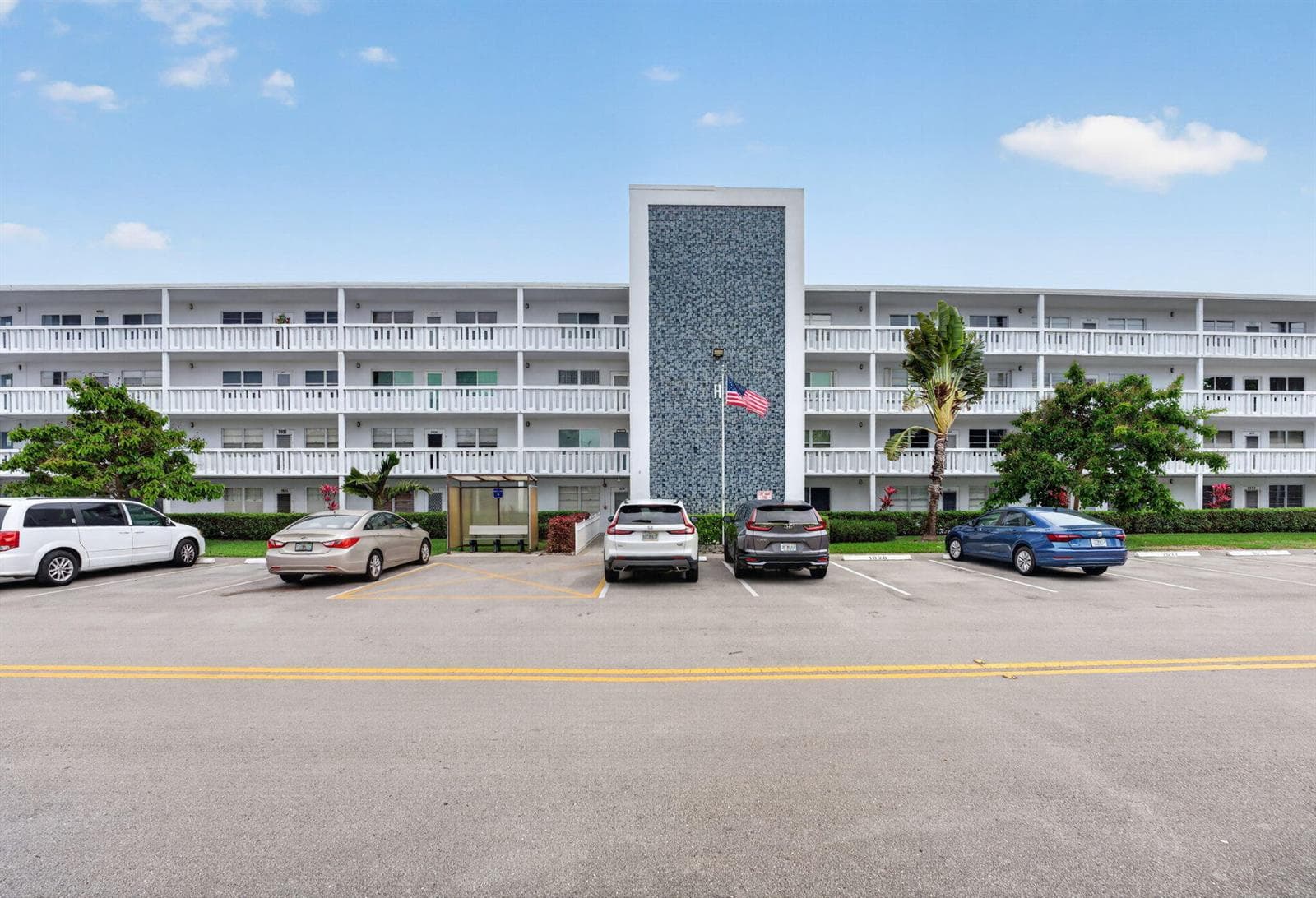 1025 Ventnor # H, Deerfield Beach, FL 33442 photo 2