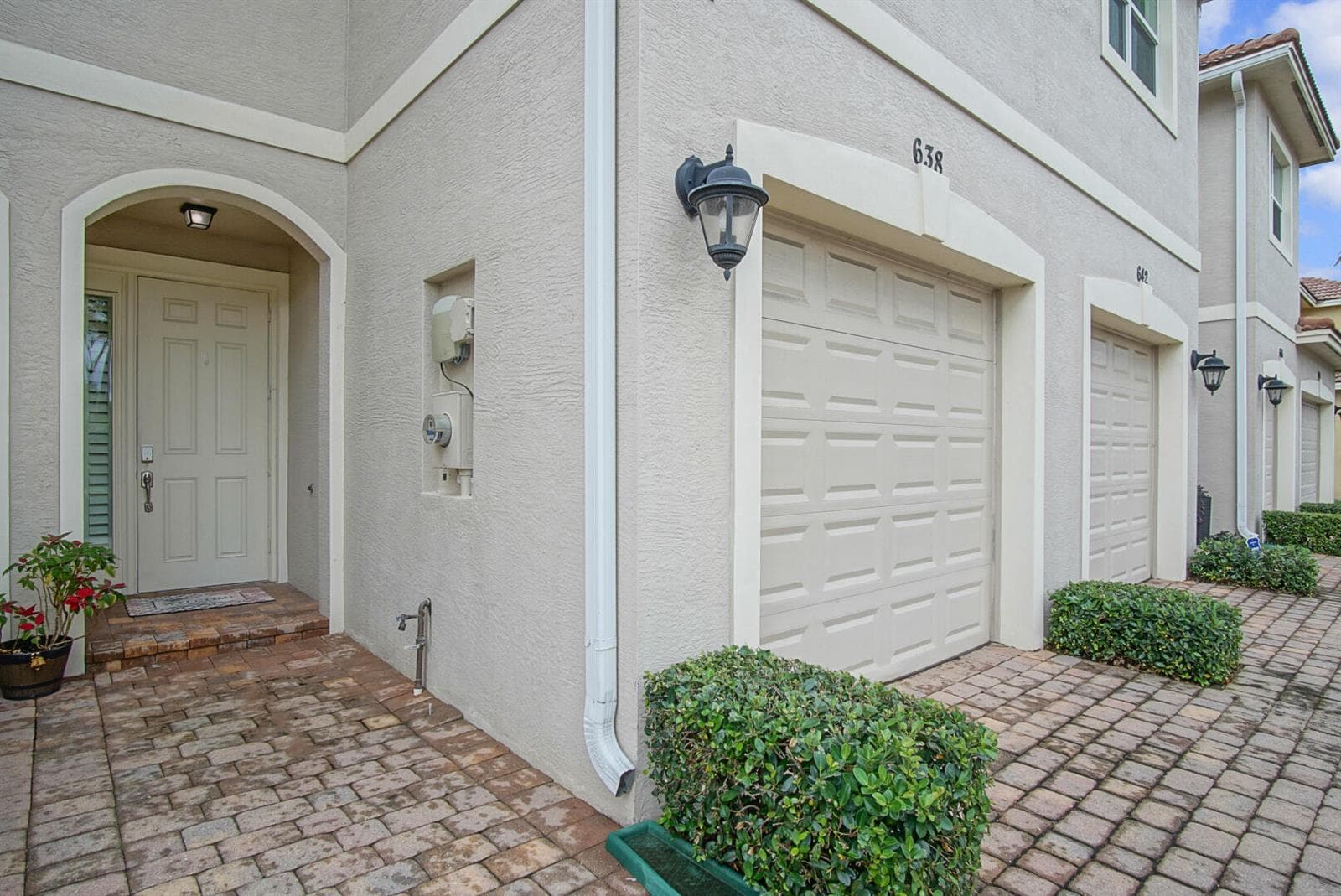 638 SW Glen Crest Way, Stuart, FL 34997 photo 3
