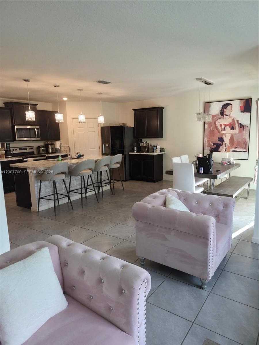 798 NW Bayshore Blvd, Port St. Lucie, FL 34983 photo 2