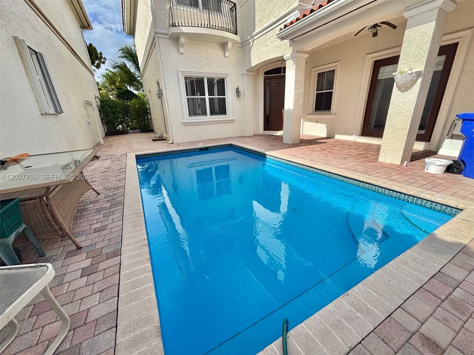 1141 Waterside Ln, Hollywood, FL 33019 photo 4