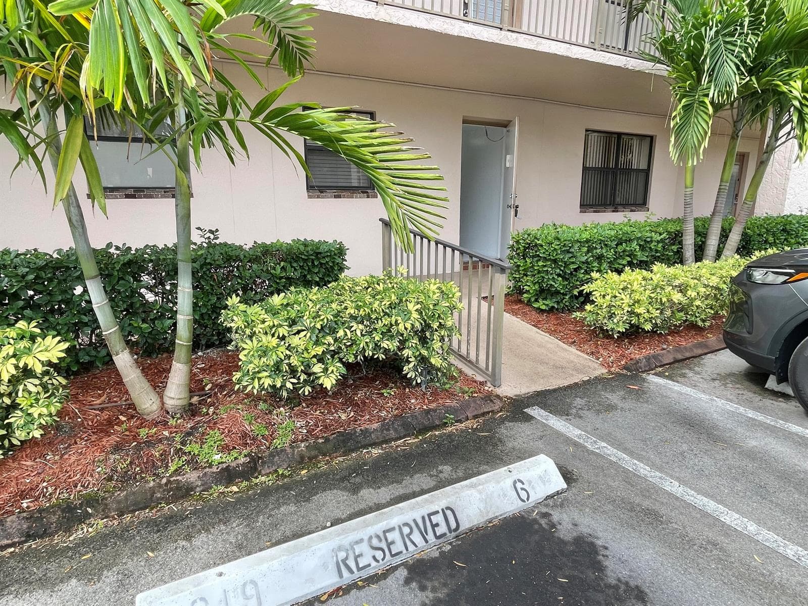 10442 Sunrise Lakes Boulevard # 104, Sunrise, FL 33322 photo 5
