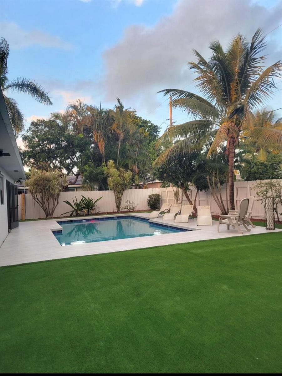 404 SE 6th Avenue, Deerfield Beach, FL 33441 photo 5