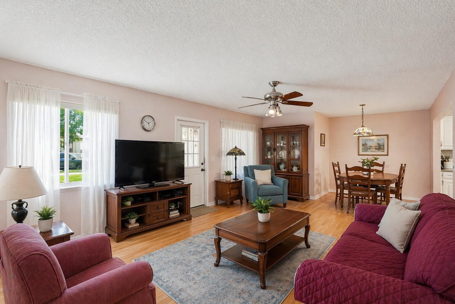 5760 Pine Wood Drive # D-1, FL 33463 photo 3