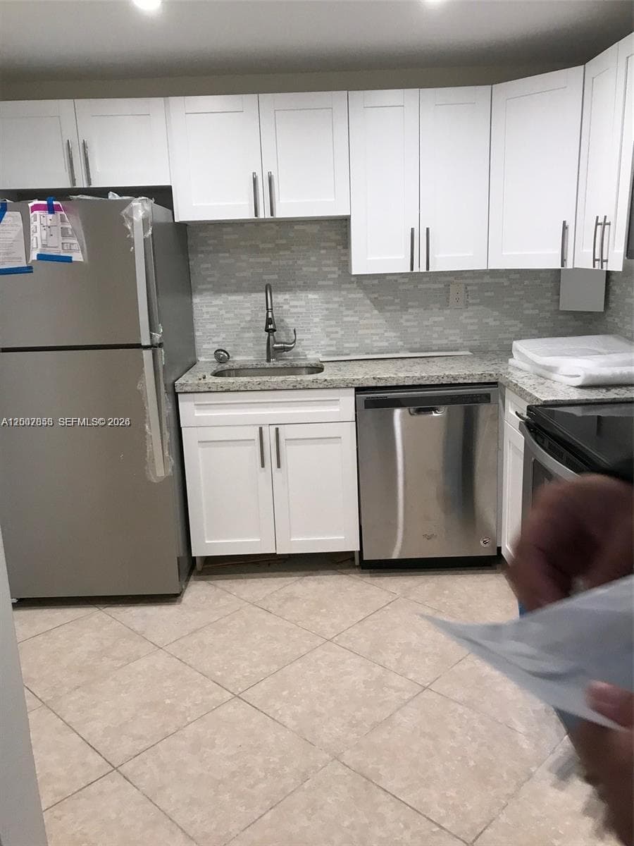 200 178th Dr # 505, Sunny Isles Beach, FL 33160 photo 2