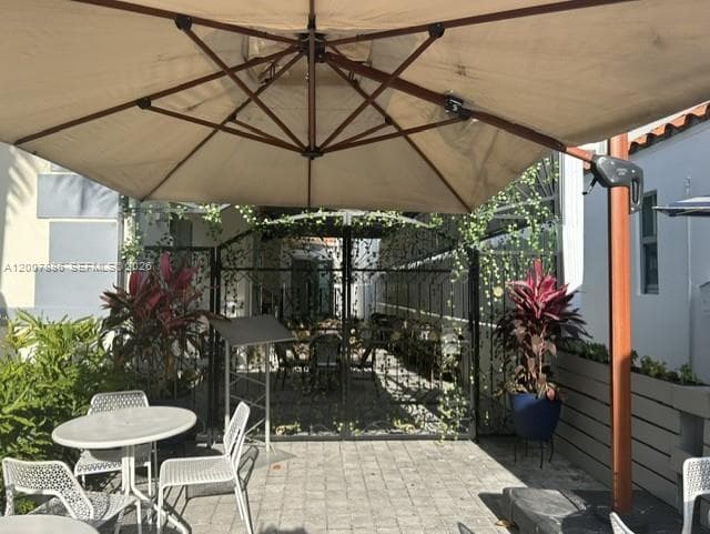 929 Collins Ave, Miami Beach, FL 33139 photo 2