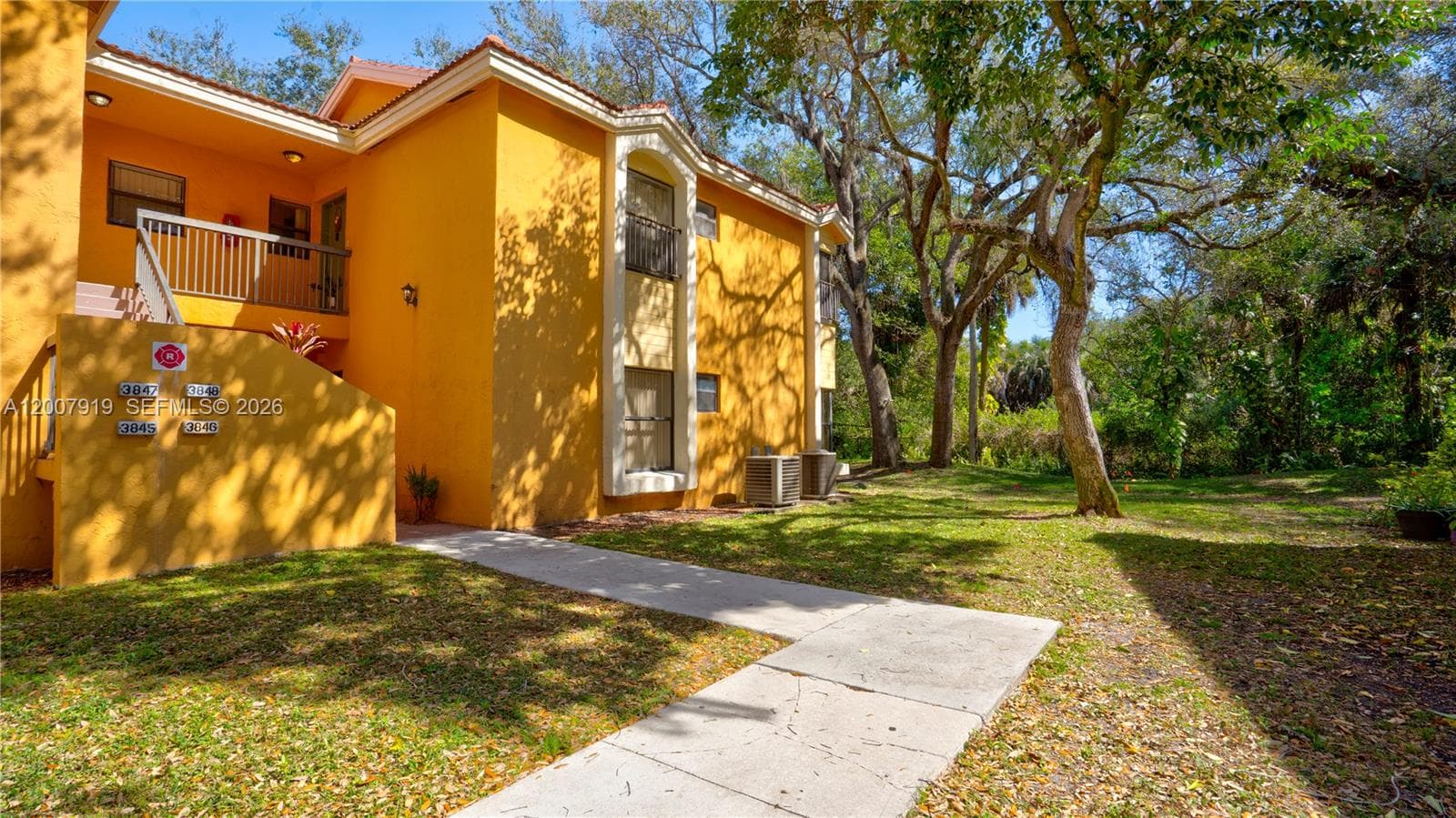 3846 Coral Tree Cir # 3846, Coconut Creek, FL 33073 photo 2